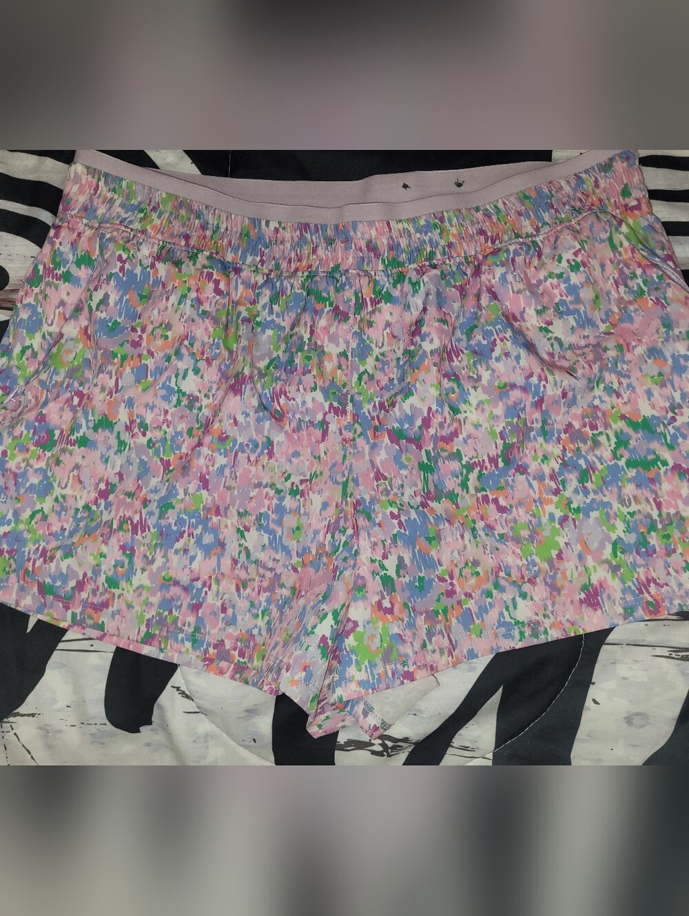 Tek Gear Multicolor Pastel Floral-Print Athletic Shorts | Mid Rise | Size XL